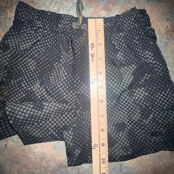 DSG‎ Adventure Shorts For Kids Size 2XS, Black Geometric Pattern - Picture 4 of 9